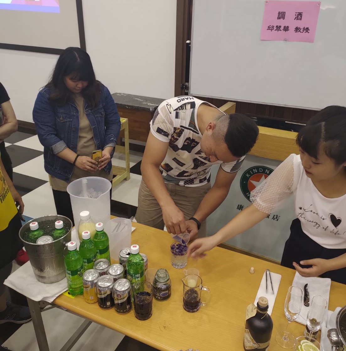 邱 邱